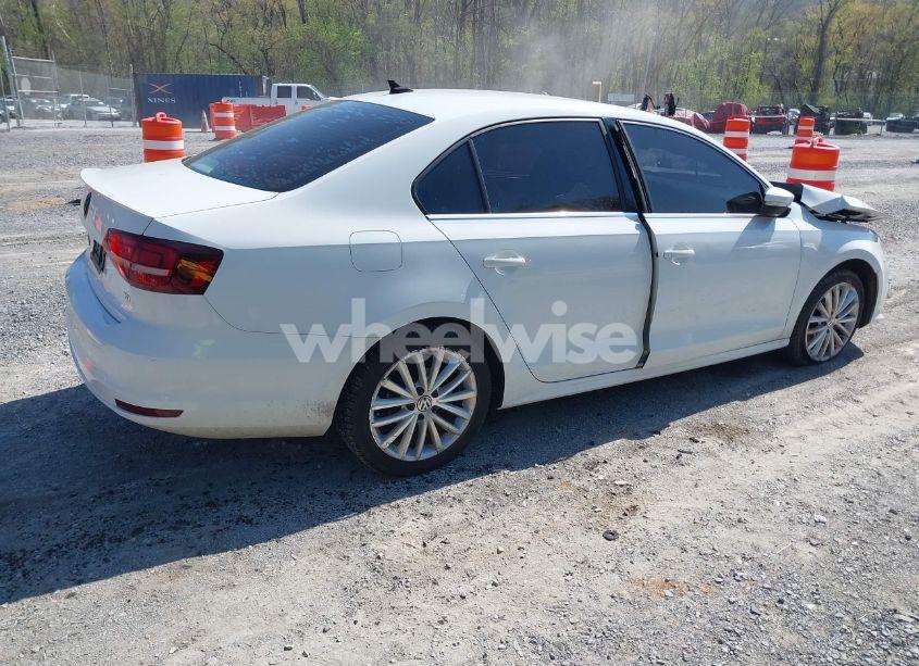 Photo 4 of 2016 Volkswagen Jetta 1.8T SEL (VIN 3VWL07AJ9GM227950)