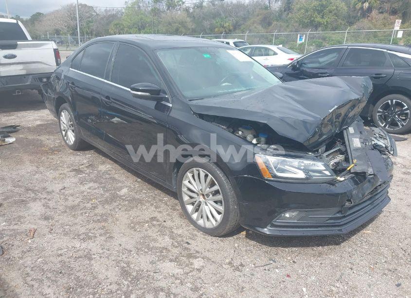 2016 Volkswagen Jetta 1.8T SEL (VIN 3VWL07AJ9GM258065) main photo