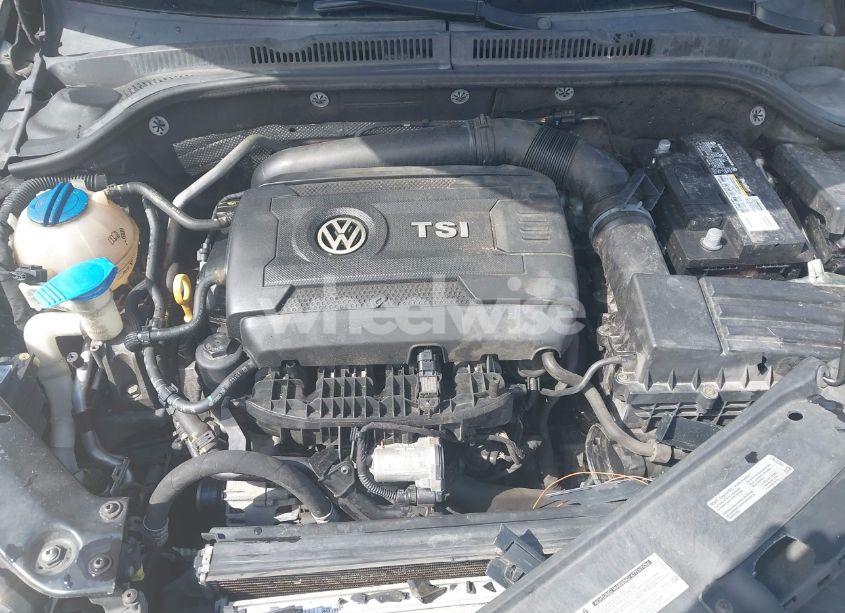 Photo 10 of 2016 Volkswagen Jetta 1.8T SEL (VIN 3VWL07AJ9GM258065)