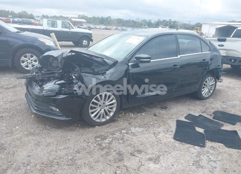 Photo 2 of 2016 Volkswagen Jetta 1.8T SEL (VIN 3VWL07AJ9GM258065)