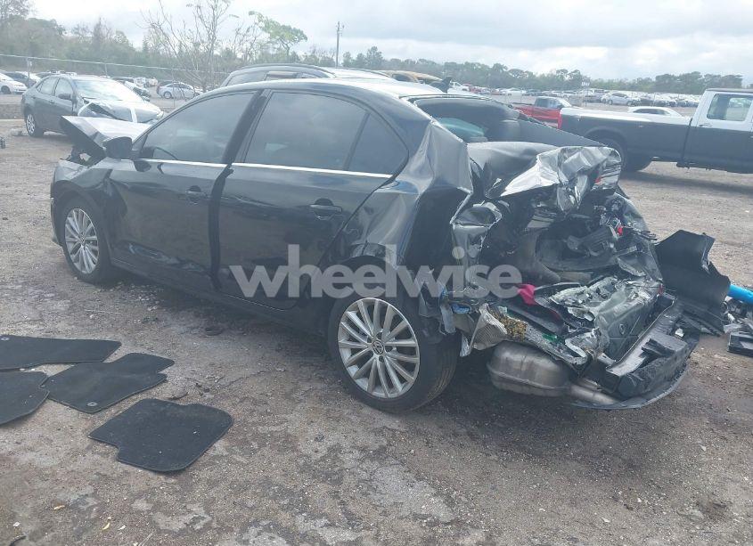 Photo 3 of 2016 Volkswagen Jetta 1.8T SEL (VIN 3VWL07AJ9GM258065)