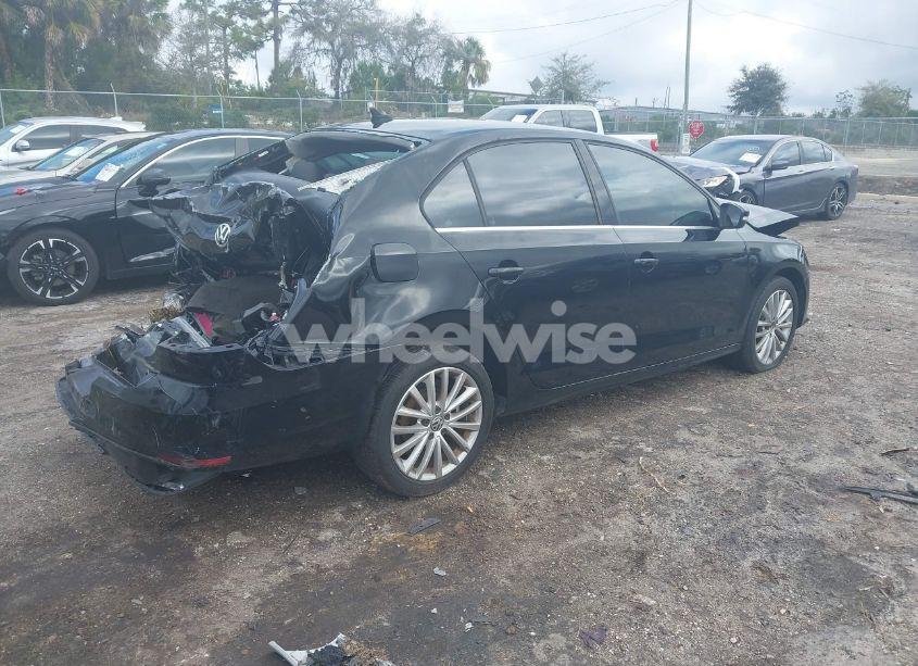 Photo 4 of 2016 Volkswagen Jetta 1.8T SEL (VIN 3VWL07AJ9GM258065)