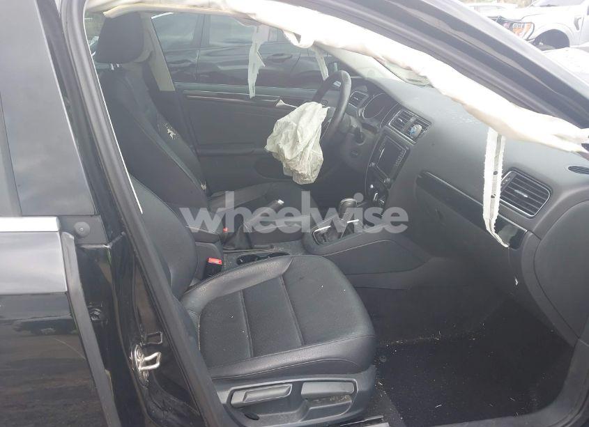 Photo 5 of 2016 Volkswagen Jetta 1.8T SEL (VIN 3VWL07AJ9GM258065)