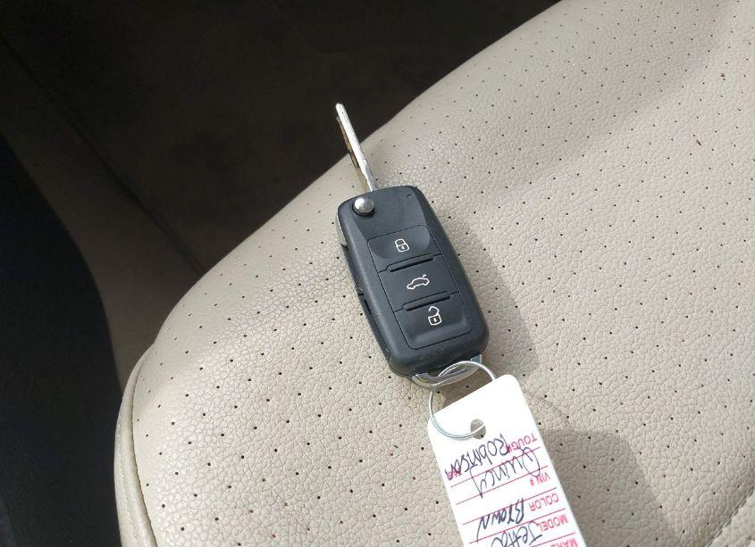 Photo 11 of 2016 Volkswagen Jetta 1.8T SEL/1.8T SEL PREMIUM (VIN 3VWL07AJ9GM410703)