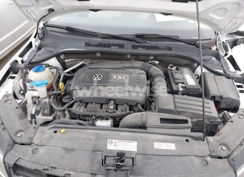 Photo 10 of 2016 Volkswagen Jetta 1.8T SEL (VIN 3VWL07AJXGM214382)
