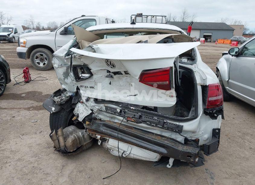 Photo 16 of 2016 Volkswagen Jetta 1.8T SEL (VIN 3VWL07AJXGM214382)