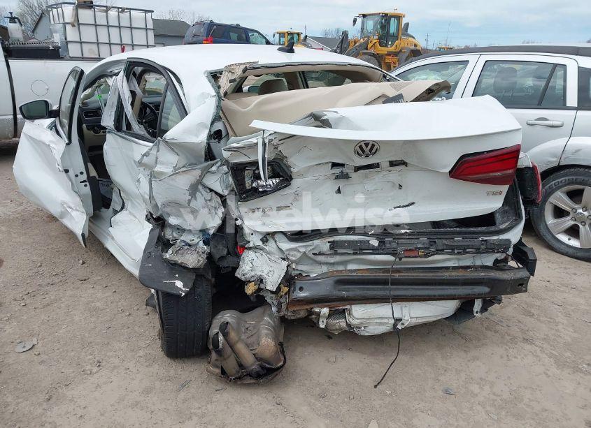 Photo 6 of 2016 Volkswagen Jetta 1.8T SEL (VIN 3VWL07AJXGM214382)