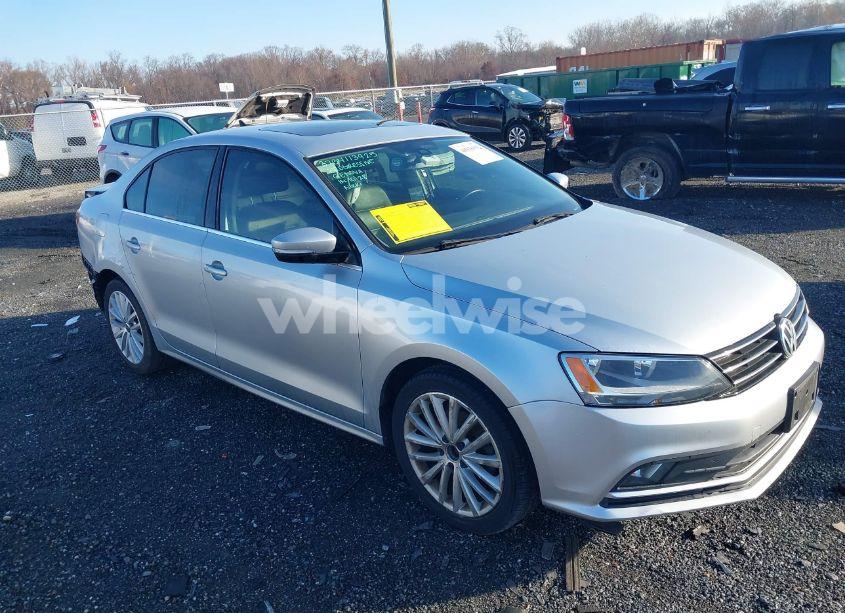 2016 Volkswagen Jetta 1.8T SEL (VIN 3VWL17AJ0GM232340) main photo