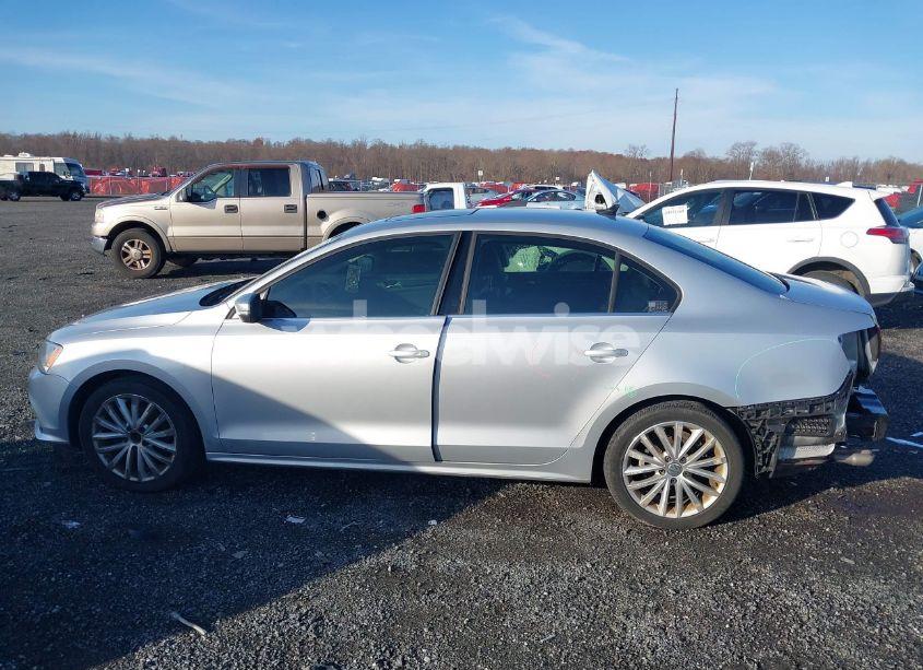 Photo 15 of 2016 Volkswagen Jetta 1.8T SEL (VIN 3VWL17AJ0GM232340)