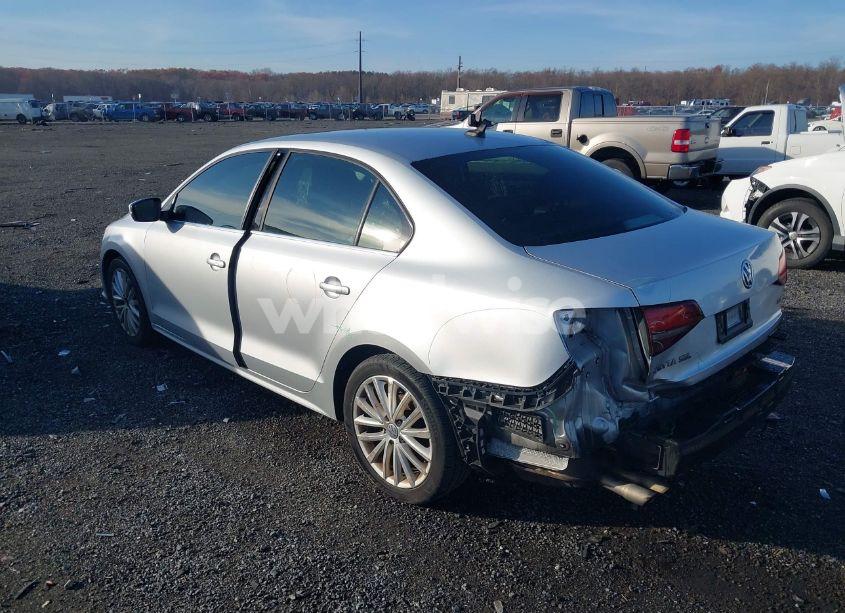 Photo 3 of 2016 Volkswagen Jetta 1.8T SEL (VIN 3VWL17AJ0GM232340)