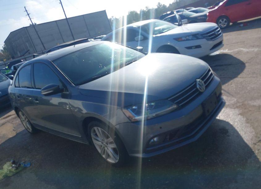 2017 Volkswagen Jetta 1.8T SEL (VIN 3VWL17AJ0HM244330) main photo
