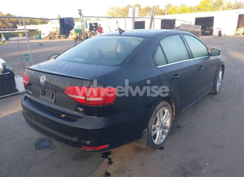 Photo 4 of 2015 Volkswagen Jetta 1.8T SEL (VIN 3VWL17AJ1FM331165)