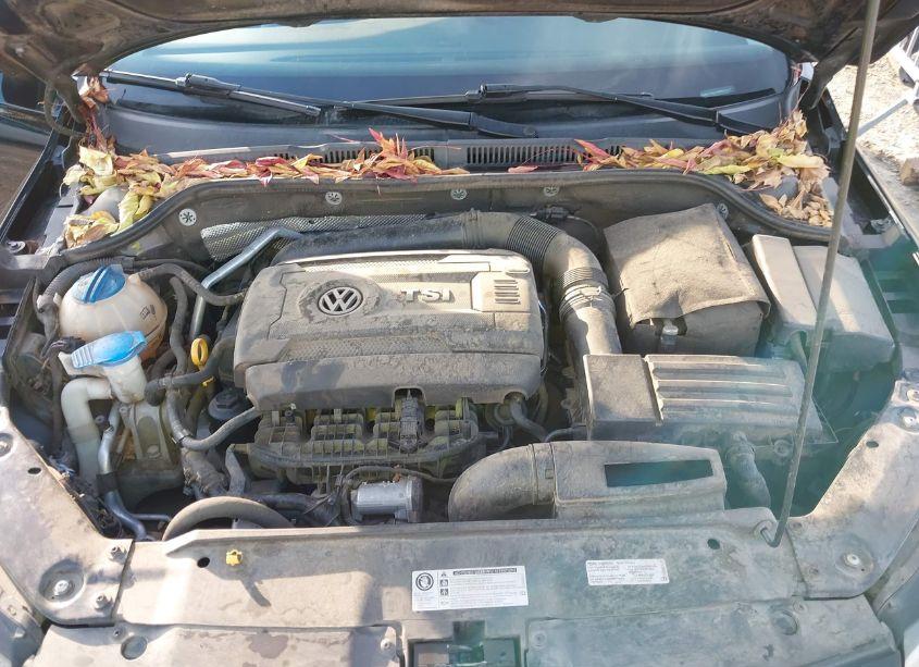 Photo 10 of 2017 Volkswagen Jetta 1.8T SEL/1.8T SEL PREMIUM (VIN 3VWL17AJ1HM401315)