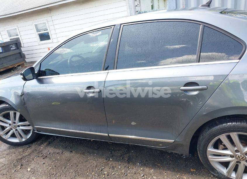 Photo 14 of 2017 Volkswagen Jetta 1.8T SEL (VIN 3VWL17AJ3HM212228)