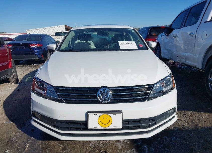 Photo 12 of 2016 Volkswagen Jetta 1.8T SEL (VIN 3VWL17AJ4GM328357)