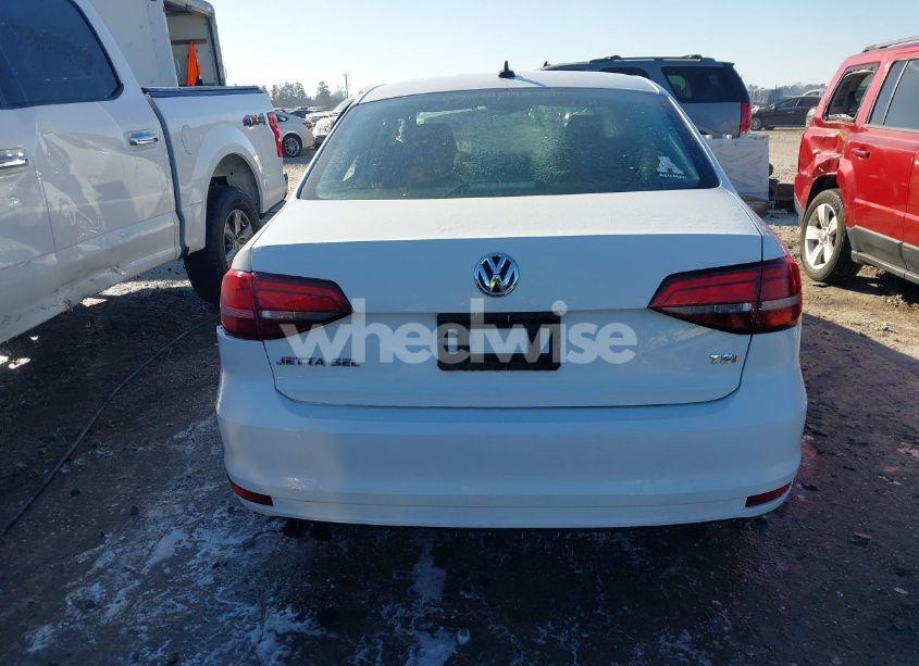 Photo 16 of 2016 Volkswagen Jetta 1.8T SEL (VIN 3VWL17AJ4GM328357)