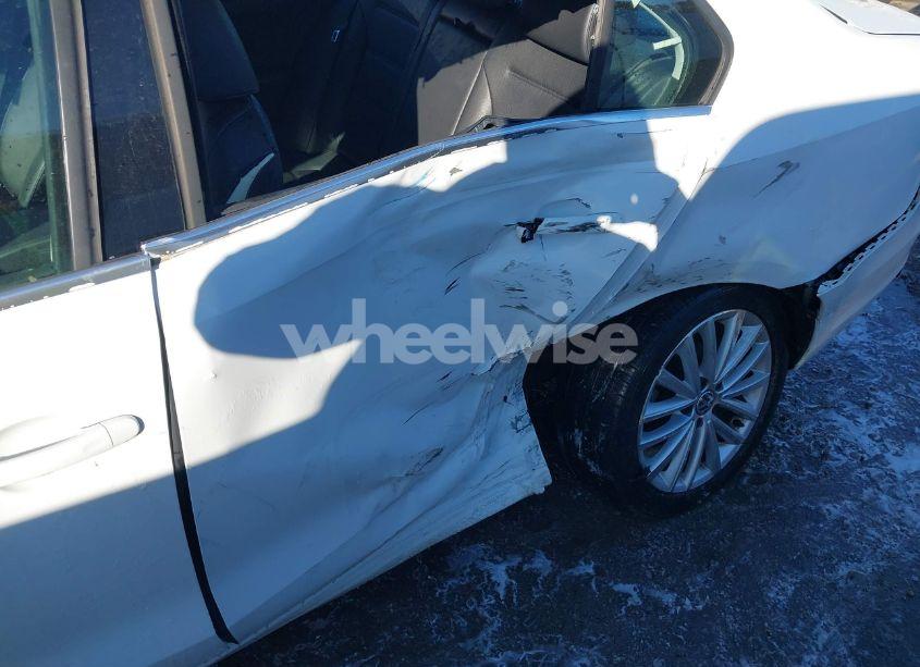 Photo 6 of 2016 Volkswagen Jetta 1.8T SEL (VIN 3VWL17AJ4GM328357)