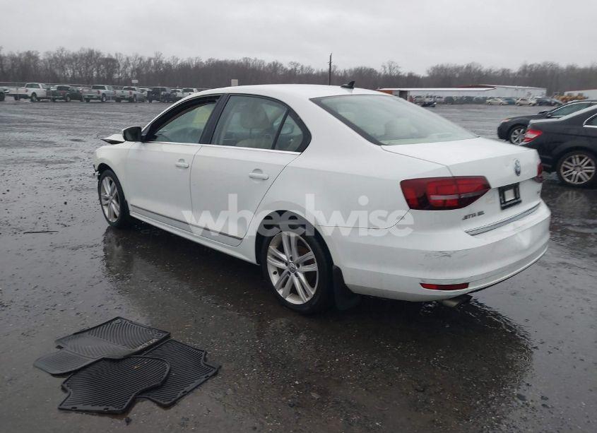 Photo 3 of 2017 Volkswagen Jetta 1.8T SEL (VIN 3VWL17AJ4HM214456)