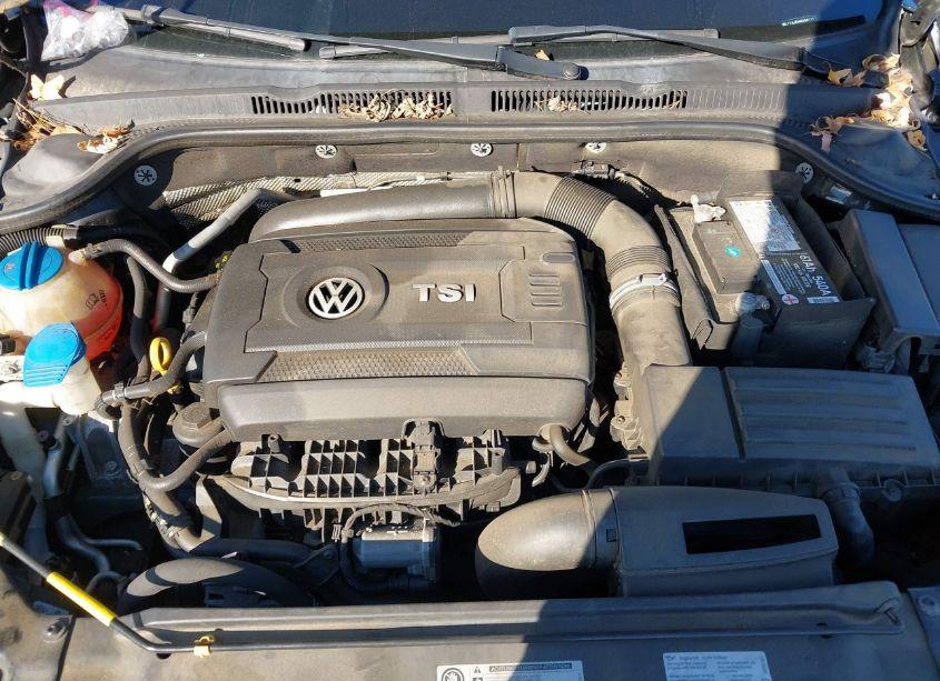 Photo 10 of 2017 Volkswagen Jetta 1.8T SEL/1.8T SEL PREMIUM (VIN 3VWL17AJ5HM390111)