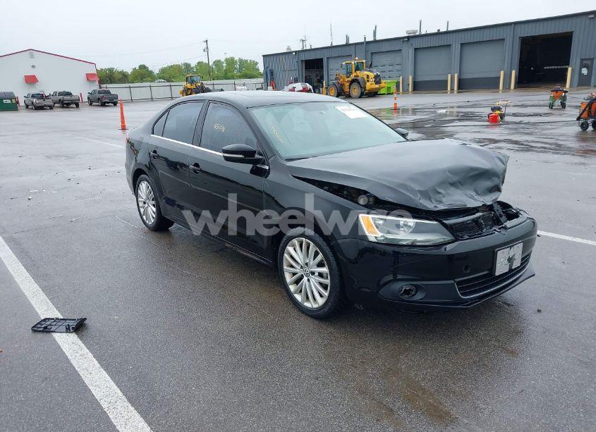 2014 Volkswagen Jetta 1.8T SEL (VIN 3VWL17AJ6EM387374) main photo