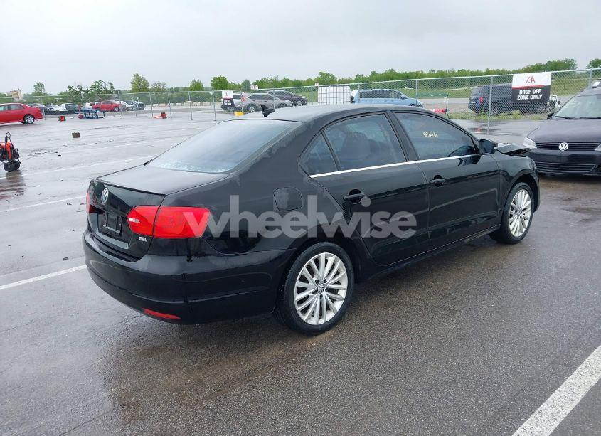 Photo 4 of 2014 Volkswagen Jetta 1.8T SEL (VIN 3VWL17AJ6EM387374)