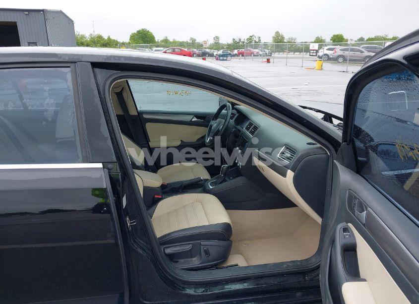 Photo 5 of 2014 Volkswagen Jetta 1.8T SEL (VIN 3VWL17AJ6EM387374)