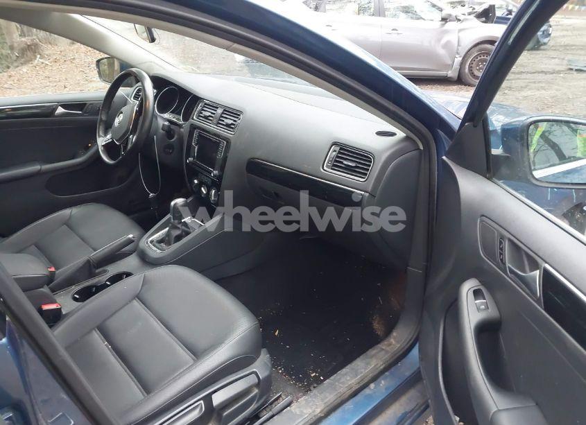 Photo 5 of 2016 Volkswagen Jetta 1.8T SEL (VIN 3VWL17AJ6GM329400)