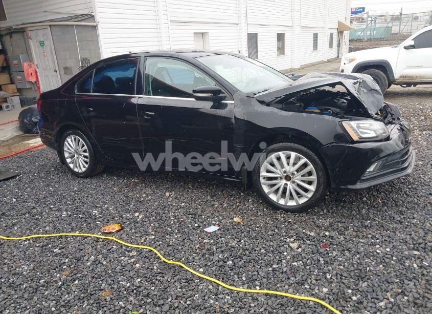 2016 Volkswagen Jetta 1.8T SEL (VIN 3VWL17AJ6GM380816) main photo