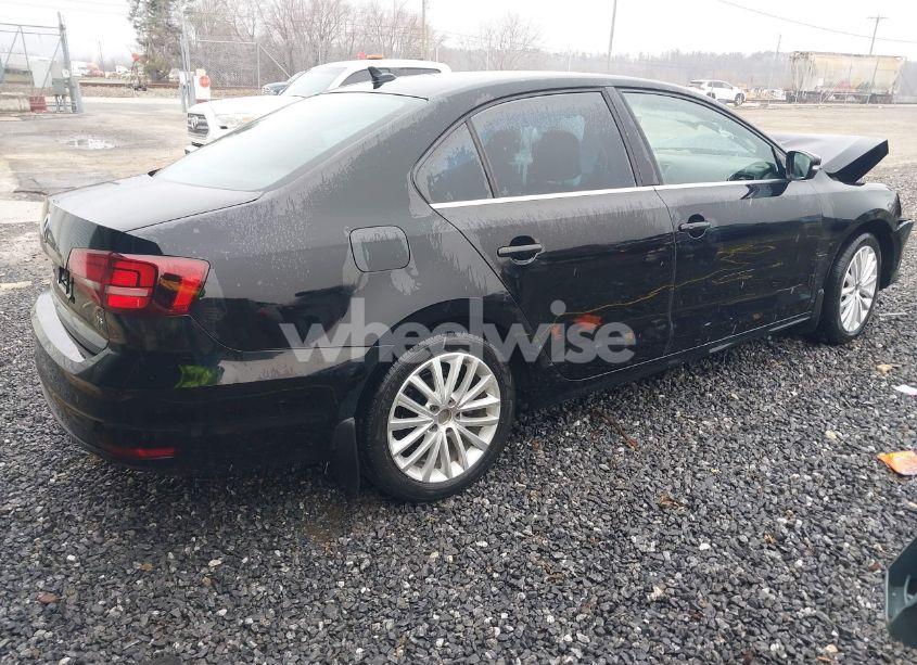 Photo 4 of 2016 Volkswagen Jetta 1.8T SEL (VIN 3VWL17AJ6GM380816)