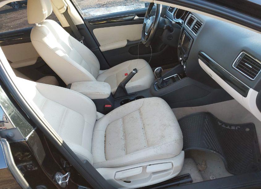 Photo 5 of 2016 Volkswagen Jetta 1.8T SEL (VIN 3VWL17AJ6GM387989)