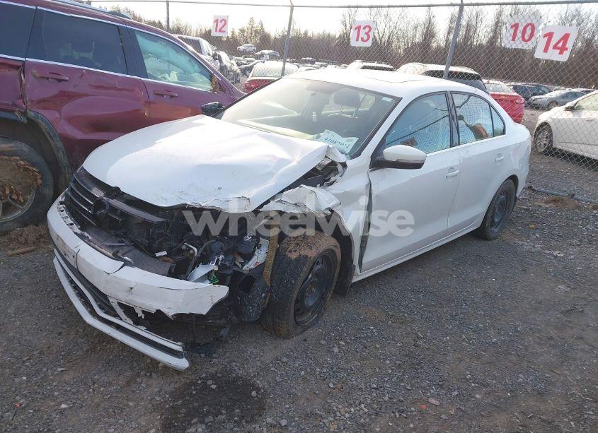 Photo 2 of 2015 Volkswagen Jetta 1.8T SEL (VIN 3VWL17AJ8FM357116)