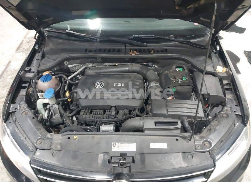 Photo 10 of 2016 Volkswagen Jetta 1.8T SEL (VIN 3VWL17AJ9GM223412)