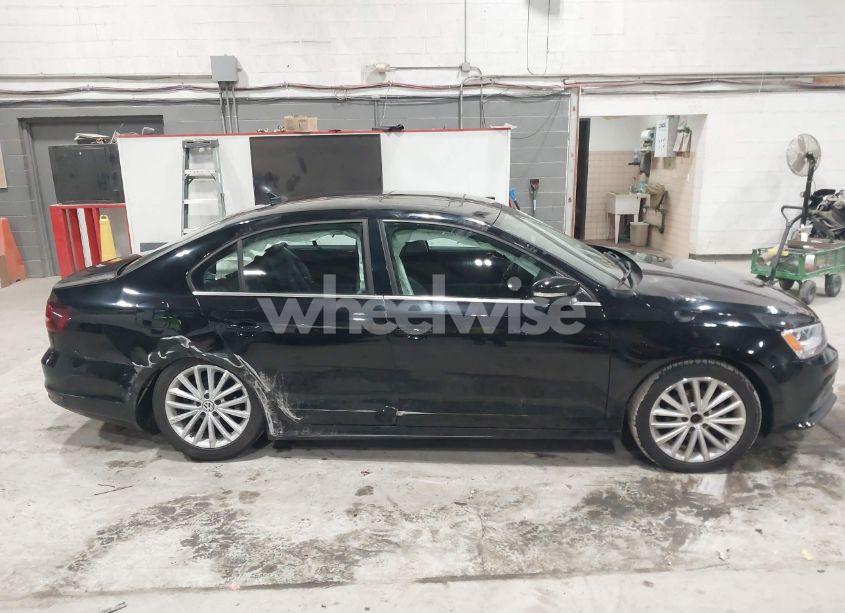 Photo 13 of 2016 Volkswagen Jetta 1.8T SEL (VIN 3VWL17AJ9GM223412)