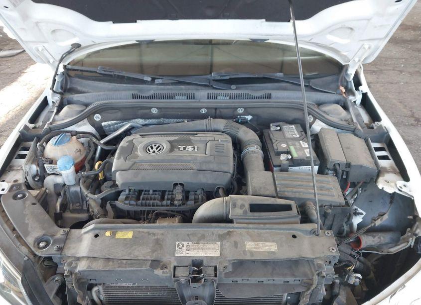 Photo 10 of 2016 Volkswagen Jetta 1.8T SEL (VIN 3VWL17AJ9GM264123)