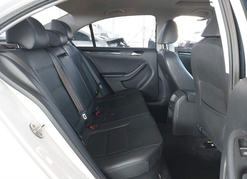 Photo 8 of 2016 Volkswagen Jetta 1.8T SEL (VIN 3VWL17AJ9GM264123)