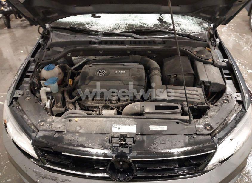 Photo 10 of 2017 Volkswagen Jetta 1.8T SEL (VIN 3VWL17AJ9HM211052)