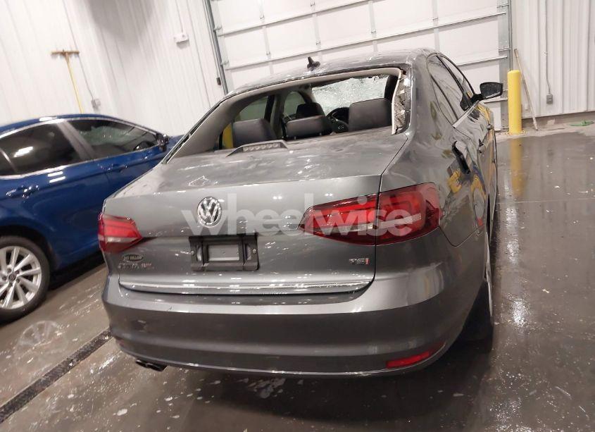 Photo 16 of 2017 Volkswagen Jetta 1.8T SEL (VIN 3VWL17AJ9HM211052)