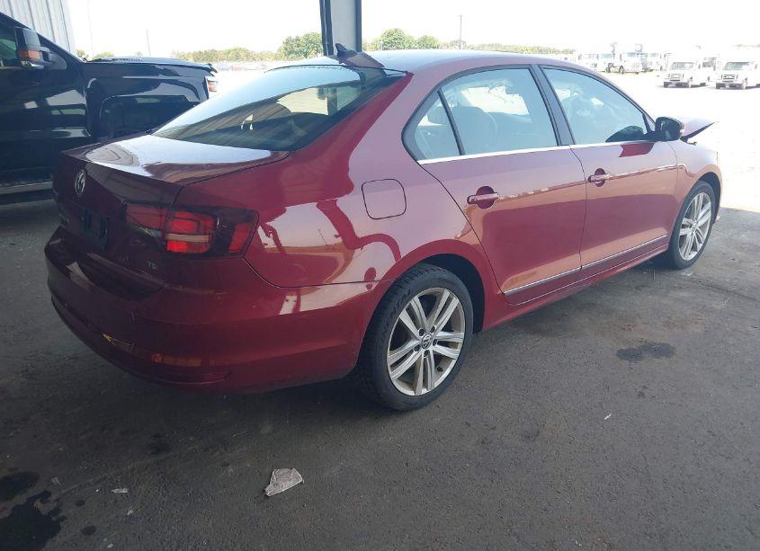 Photo 4 of 2017 Volkswagen Jetta 1.8T SEL/1.8T SEL PREMIUM (VIN 3VWL17AJ9HM386014)