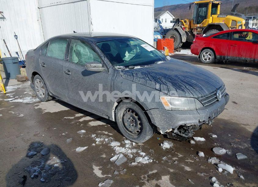 2015 Volkswagen Jetta 2.0L TDI S (VIN 3VWLA7AJ1FM280881) main photo