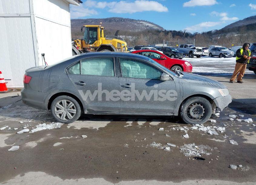 Photo 13 of 2015 Volkswagen Jetta 2.0L TDI S (VIN 3VWLA7AJ1FM280881)