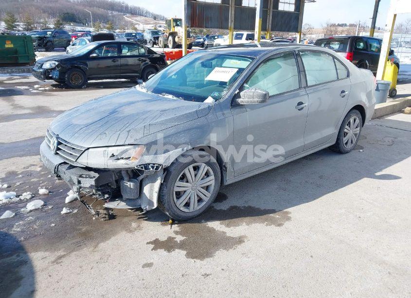 Photo 2 of 2015 Volkswagen Jetta 2.0L TDI S (VIN 3VWLA7AJ1FM280881)