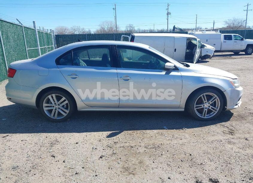 Photo 13 of 2015 Volkswagen Jetta 2.0L TDI SEL (VIN 3VWLA7AJ2FM240891)