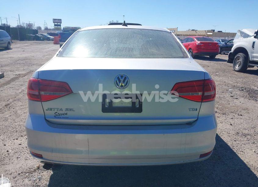 Photo 16 of 2015 Volkswagen Jetta 2.0L TDI SEL (VIN 3VWLA7AJ2FM240891)