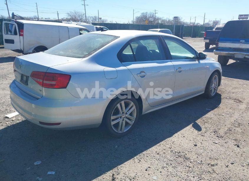 Photo 4 of 2015 Volkswagen Jetta 2.0L TDI SEL (VIN 3VWLA7AJ2FM240891)