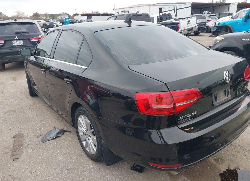 Photo 3 of 2015 Volkswagen Jetta 2.0L TDI SE (VIN 3VWLA7AJ2FM302189)