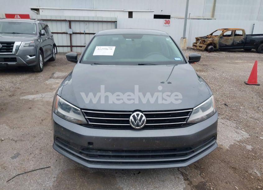 Photo 12 of 2015 Volkswagen Jetta 2.0L TDI S (VIN 3VWLA7AJ2FM328131)