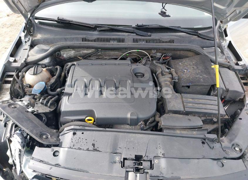 Photo 10 of 2015 Volkswagen Jetta 2.0L TDI S (VIN 3VWLA7AJ4FM280812)