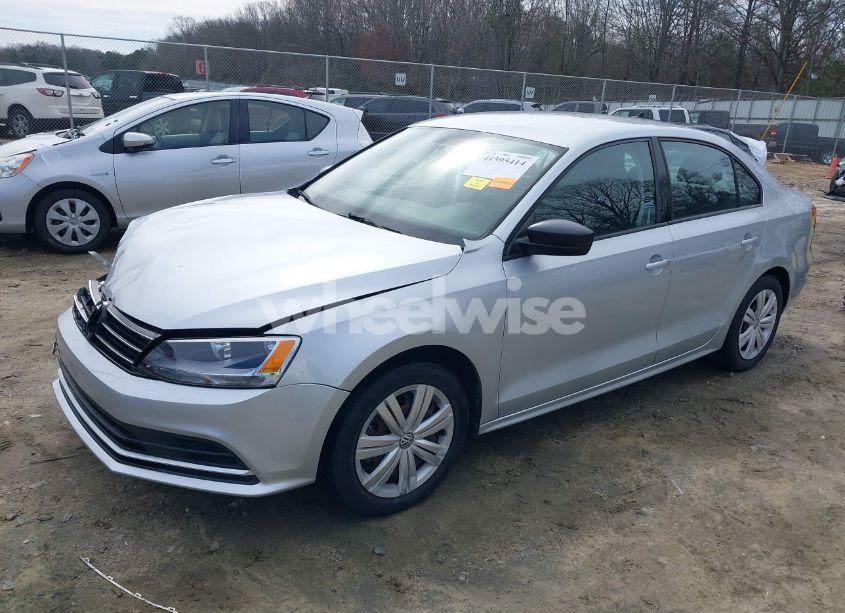 Photo 2 of 2015 Volkswagen Jetta 2.0L TDI S (VIN 3VWLA7AJ4FM280812)