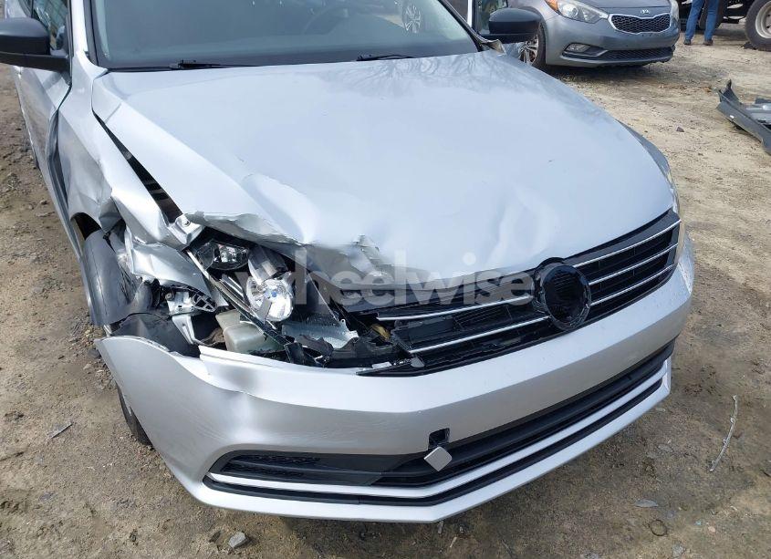 Photo 6 of 2015 Volkswagen Jetta 2.0L TDI S (VIN 3VWLA7AJ4FM280812)