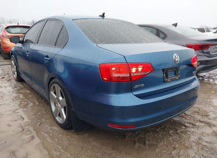 Photo 3 of 2015 Volkswagen Jetta 2.0L TDI S (VIN 3VWLA7AJ5FM292399)